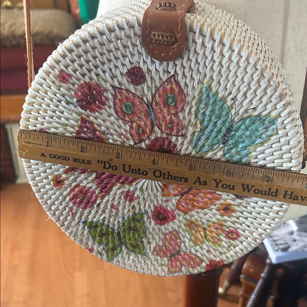 Round Wicker Rattan Butterflies Bag - Picture 10 of 10